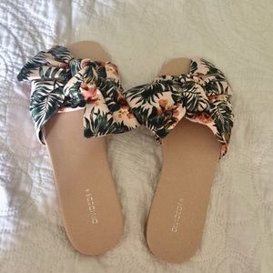 Sandals From H&M